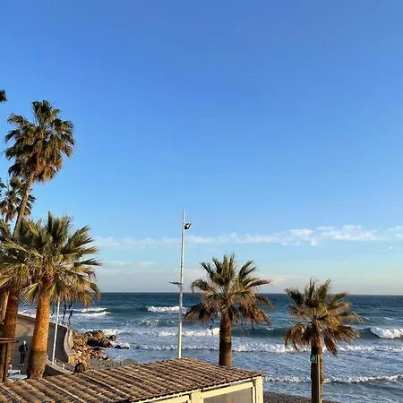 Apartment Center & Sea View Torresol