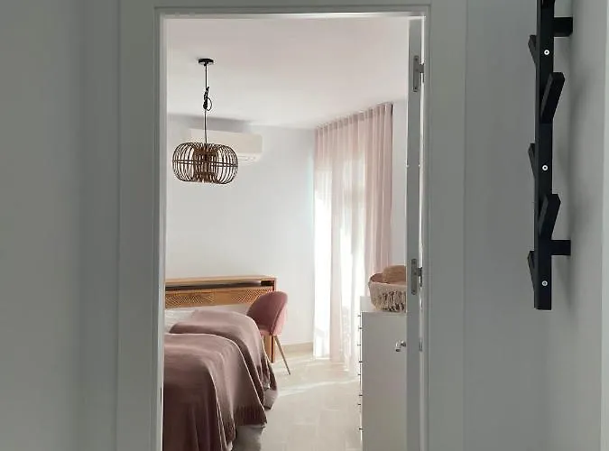 Center & Sea View Torresol Апартаменты *