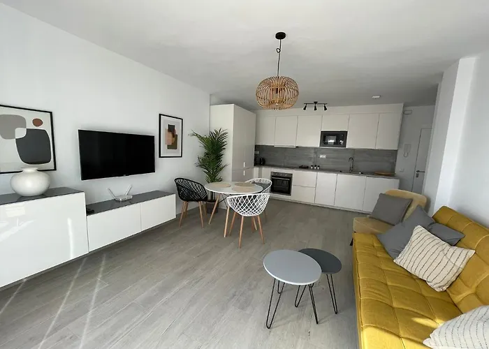 Center & Sea View Torresol * Nerja